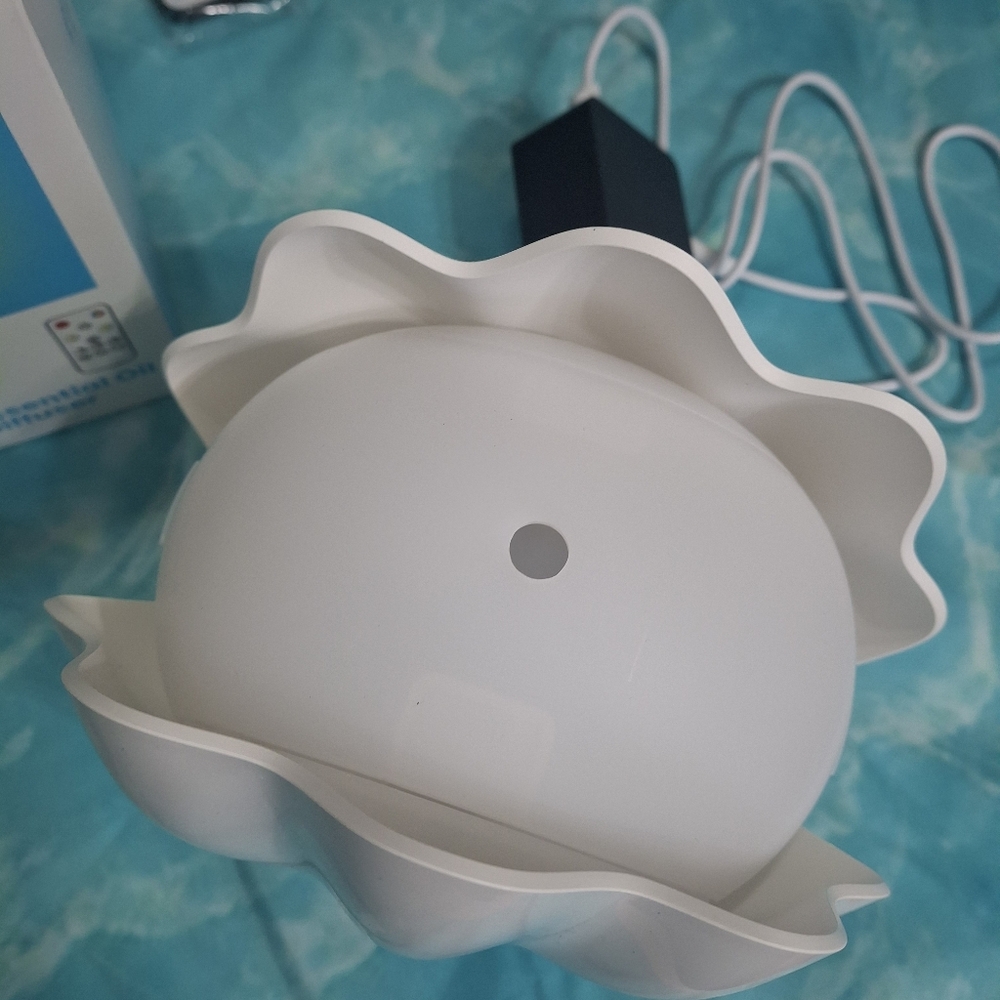 Sea Shell Essential Oil Diffuser - Picture 3 of 7